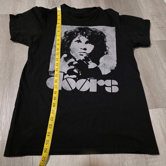 The Doors Band Tee Size Medium Graphic Rock T Shirt Vintage Style - Picture 7 of 7